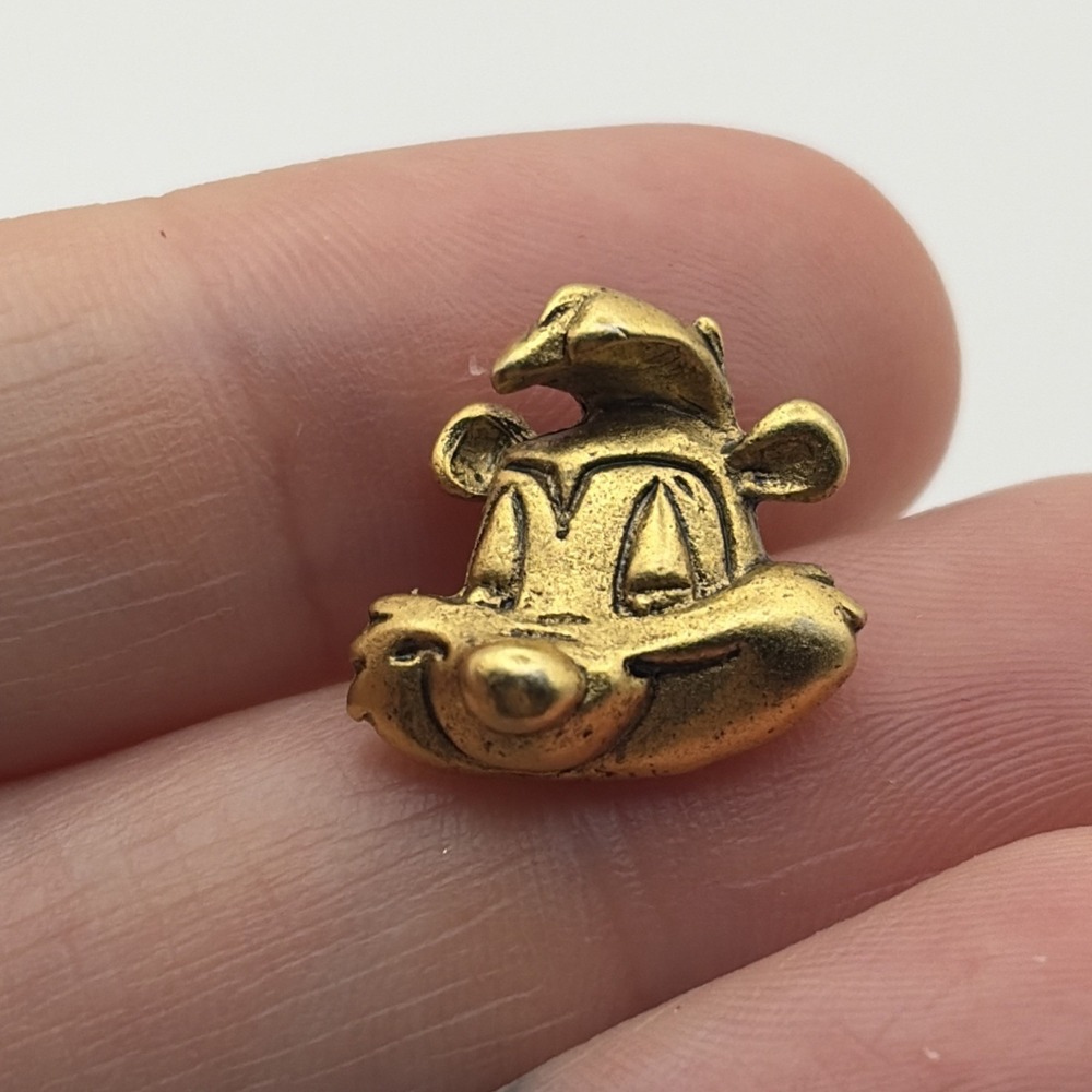 1992 Looney Tunes Pepe Le Pew Head Warner Bros Gold Toneβ Lapel Hat Pin
